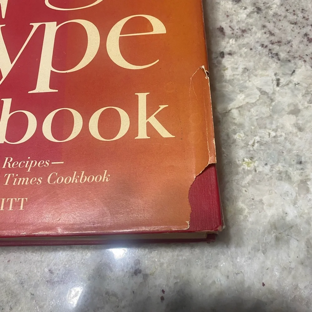 New York Times Large Type‎ Cookbook Jean Hewitt Hardcover 1968 Golden Press
